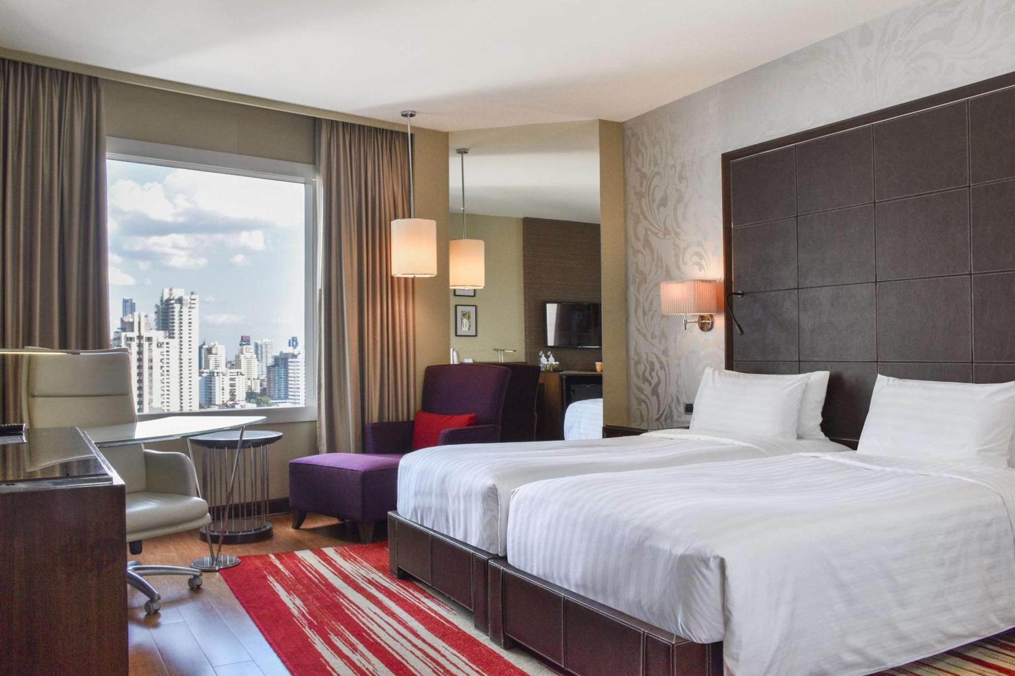 Hilton Bangkok Grande Asoke Banguecoque Exterior foto