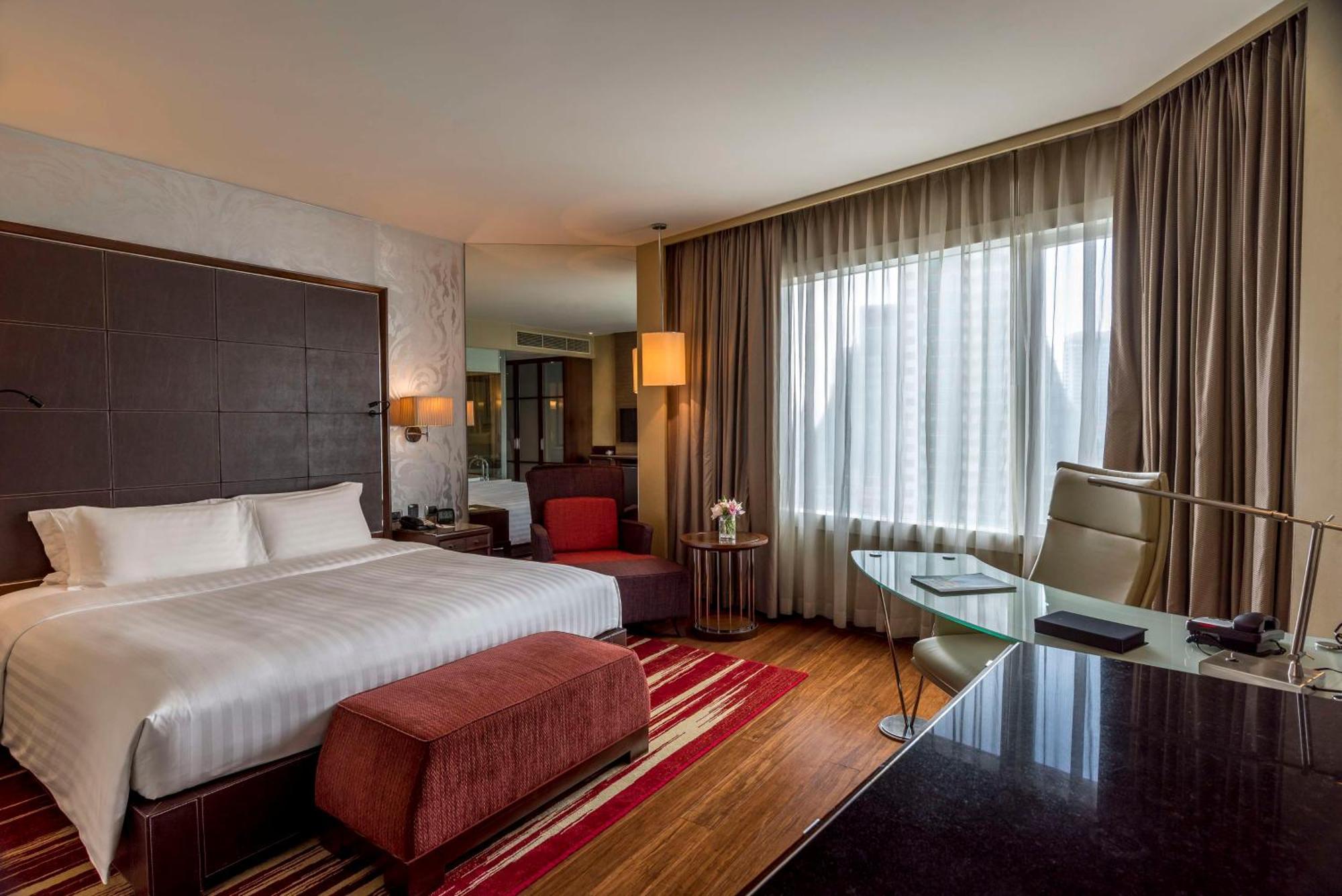Hilton Bangkok Grande Asoke Banguecoque Exterior foto