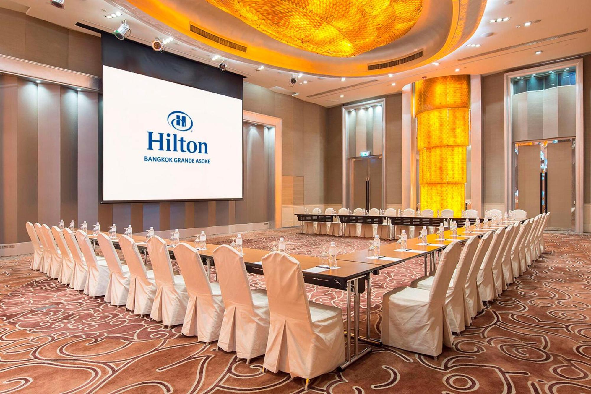 Hilton Bangkok Grande Asoke Hotel Exterior foto