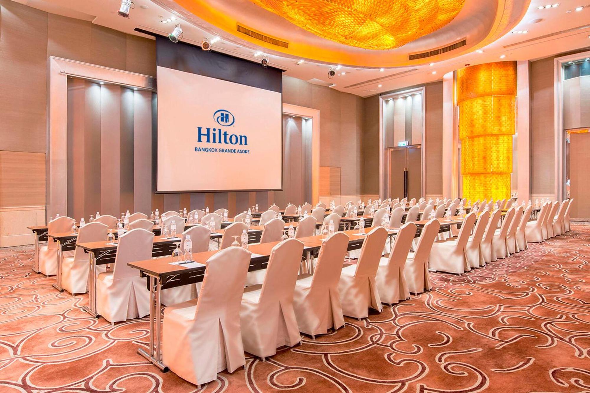 Hilton Bangkok Grande Asoke Hotel Exterior foto