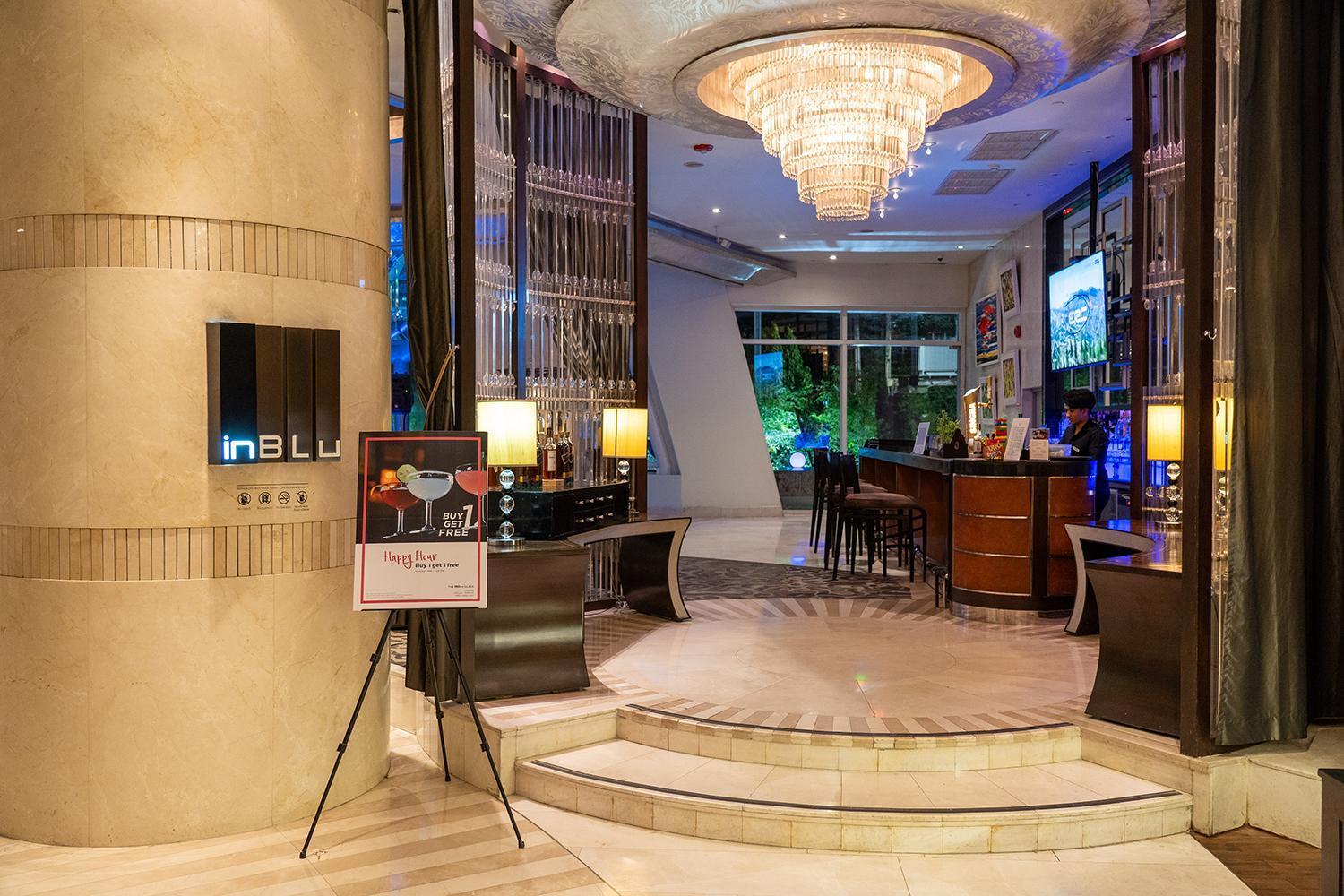 Hilton Bangkok Grande Asoke Banguecoque Exterior foto