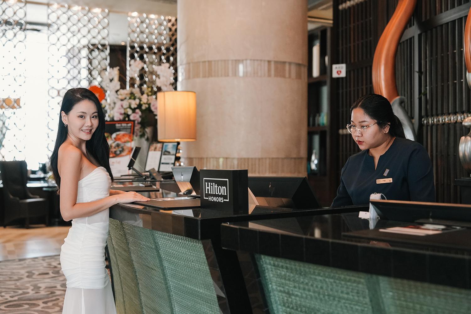Hilton Bangkok Grande Asoke Banguecoque Exterior foto