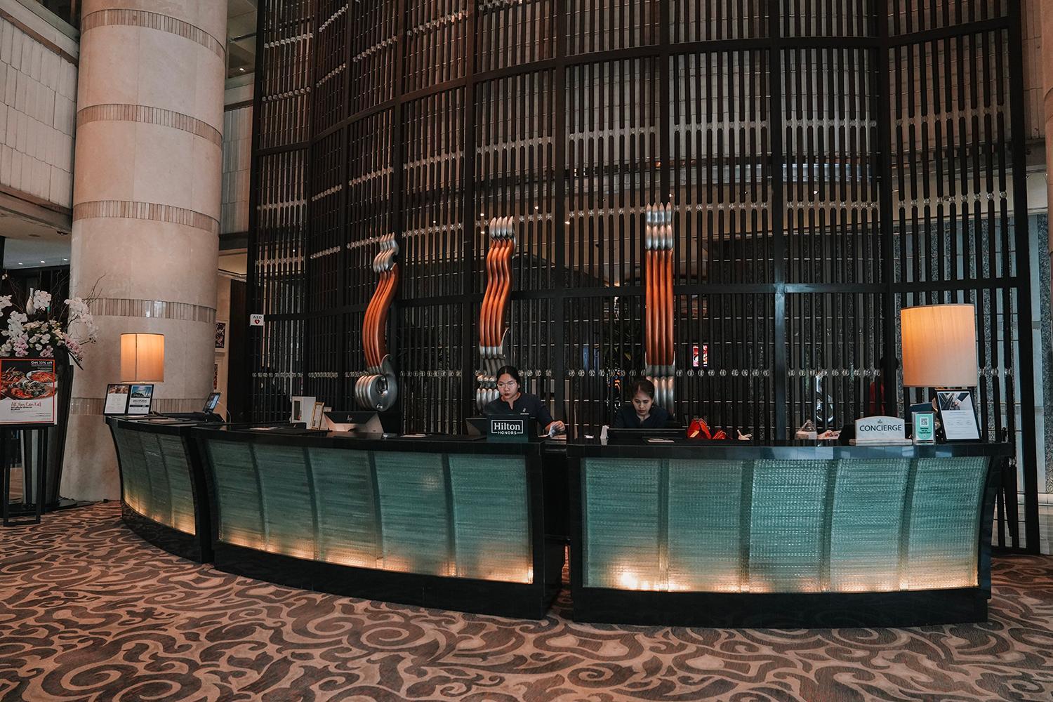 Hilton Bangkok Grande Asoke Banguecoque Exterior foto